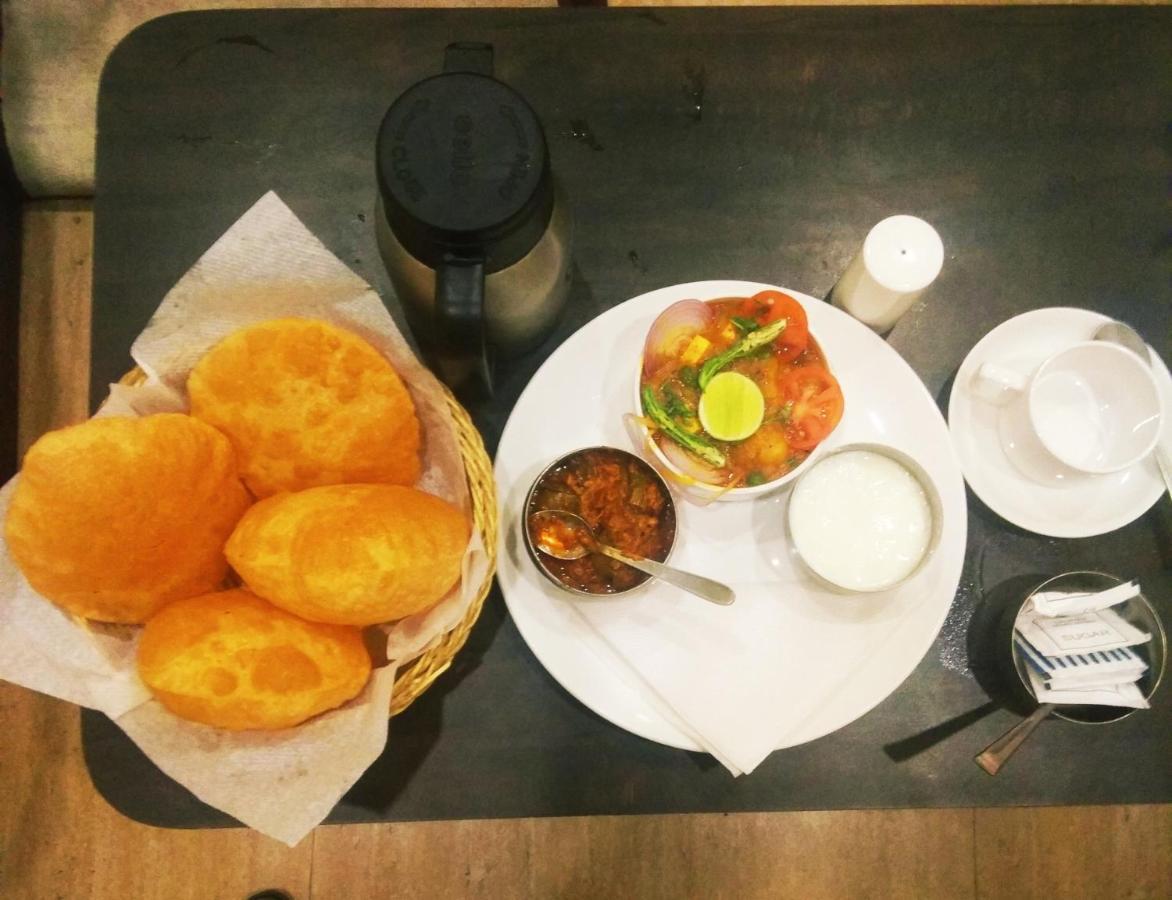 Hotel Vinayak 러크나우 외부 사진