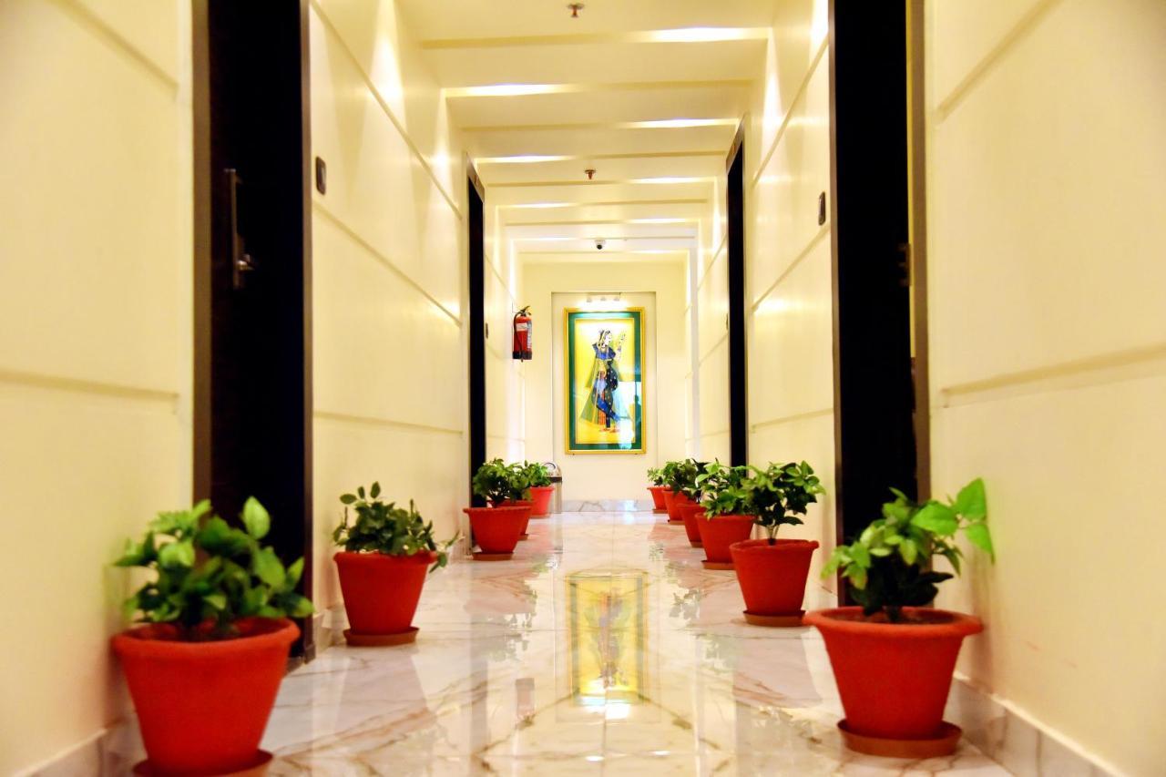 Hotel Vinayak 러크나우 외부 사진